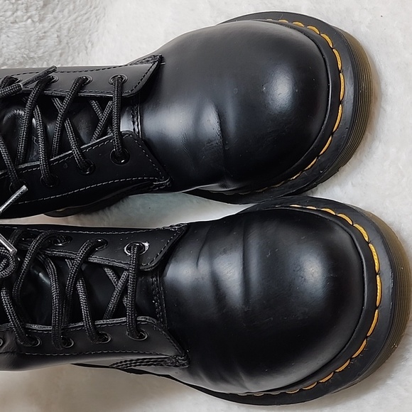 Dr. Martens 1460 Smooth Leather Lace Up Non Slip Chunky Boots 8 - Picture 8 of 16